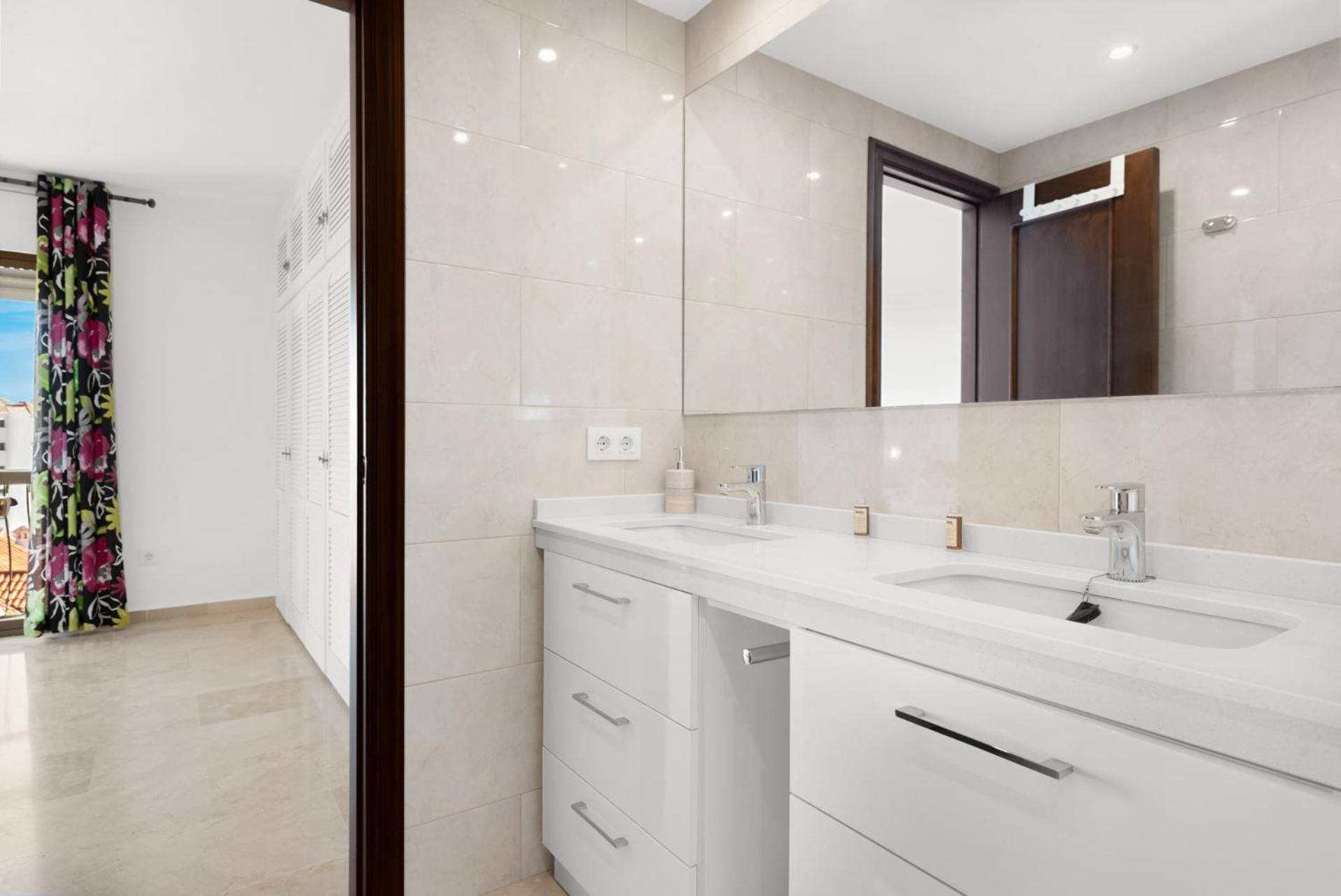 Lovely Penthouse Near Estepona Marina By Costarentals - Ref M15 Exteriér fotografie